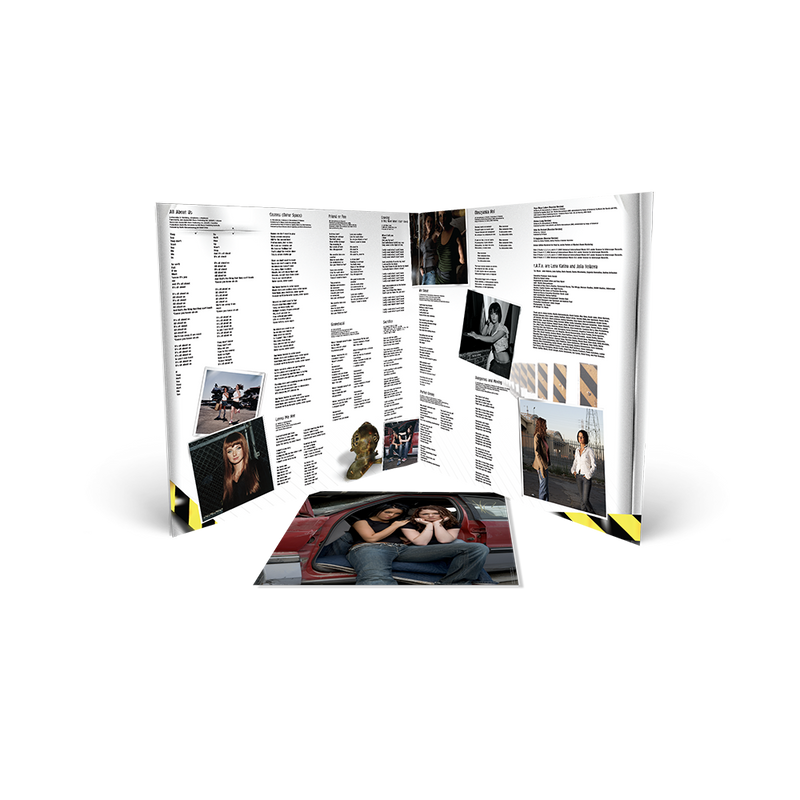 t.A.T.u._Gatefold_insert_1000x1000_08264