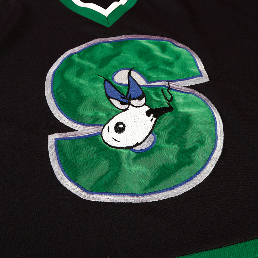 Snoop Dogg Hockey Jersey - Detail Front
